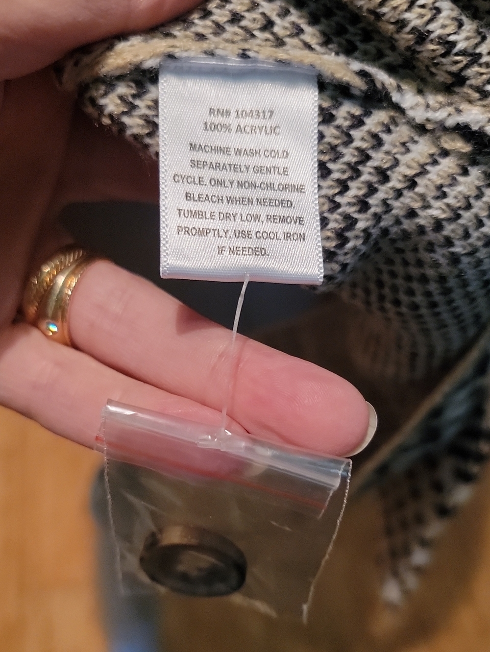 Derek Heart Button Up Cardigan - Picture 8 of 10